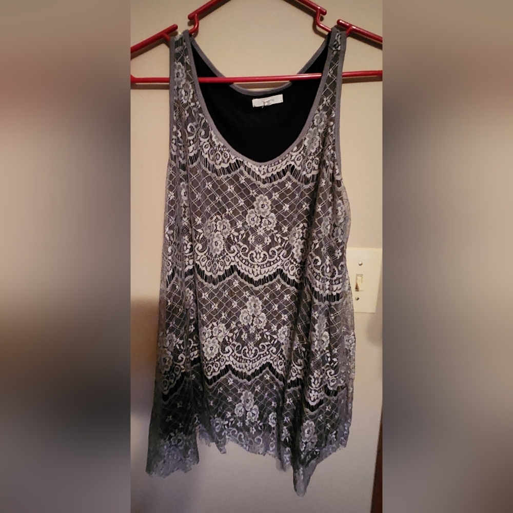 Maurices Tank